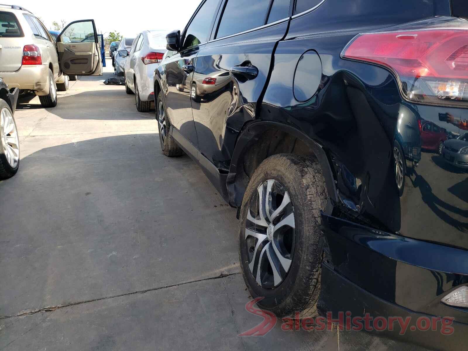 JTMZFREV7JJ179017 2018 TOYOTA RAV4