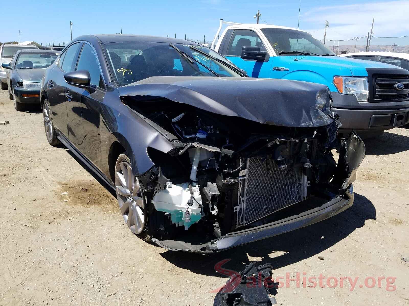 3MZBPAEM9KM101850 2019 MAZDA 3