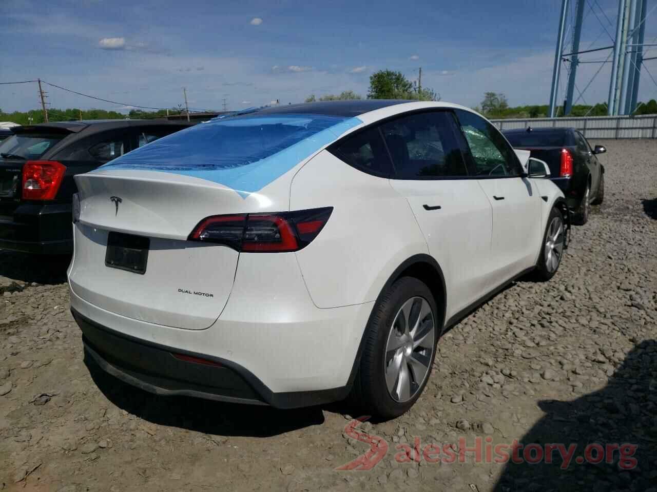 5YJYGAEE9MF145599 2021 TESLA MODEL Y