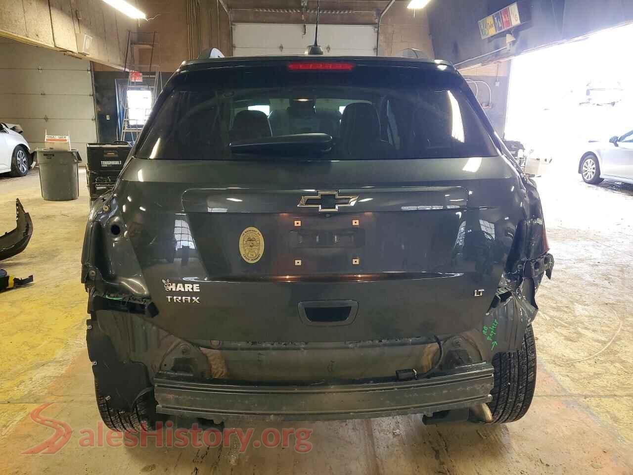2019 CHEVROLET TRAX VIN 3GNCJLSB2KL290622, left side view