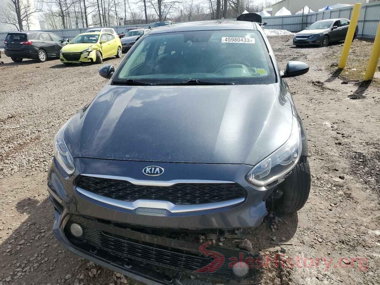 3KPF24AD8KE106185 2019 KIA FORTE