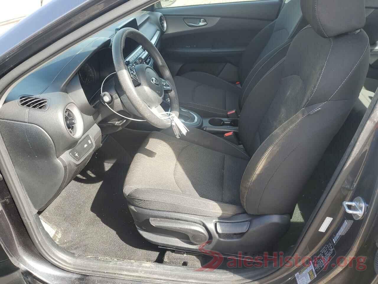 3KPF24AD8KE106185 2019 KIA FORTE