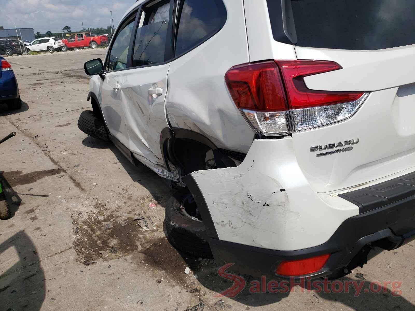 JF2SKAGC2KH588353 2019 SUBARU FORESTER