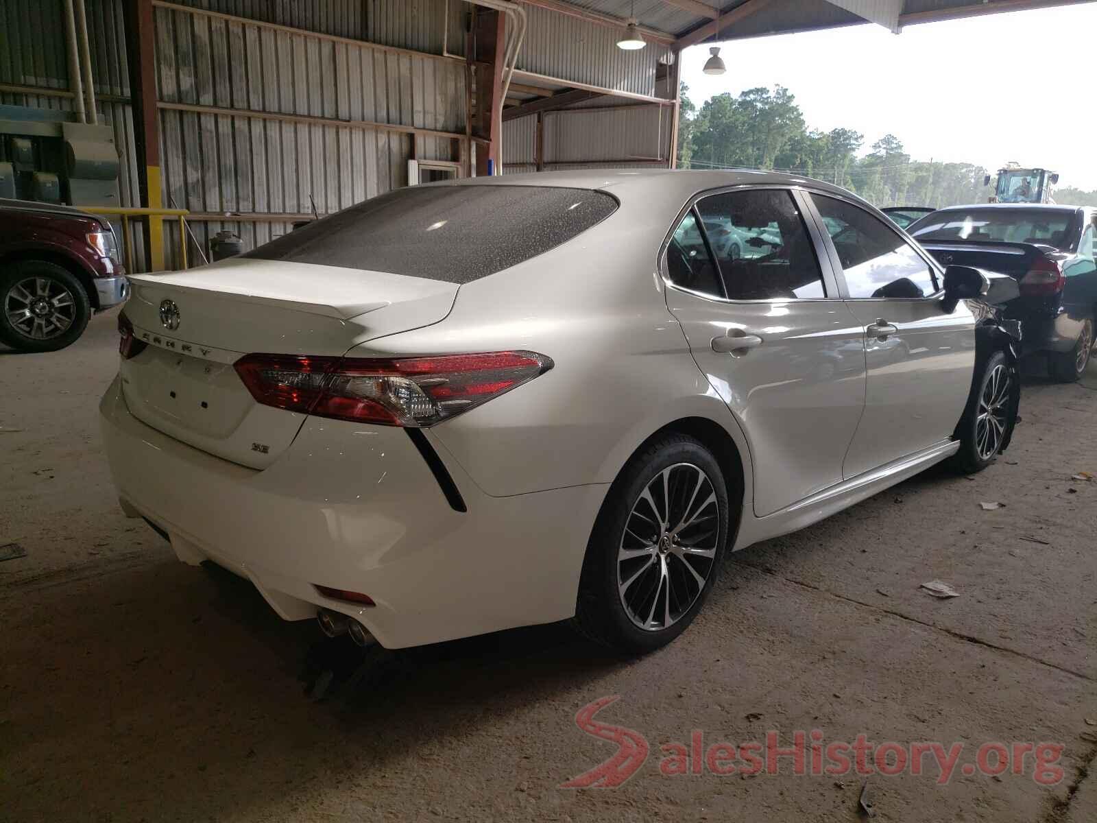 JTNB11HK0J3070160 2018 TOYOTA CAMRY