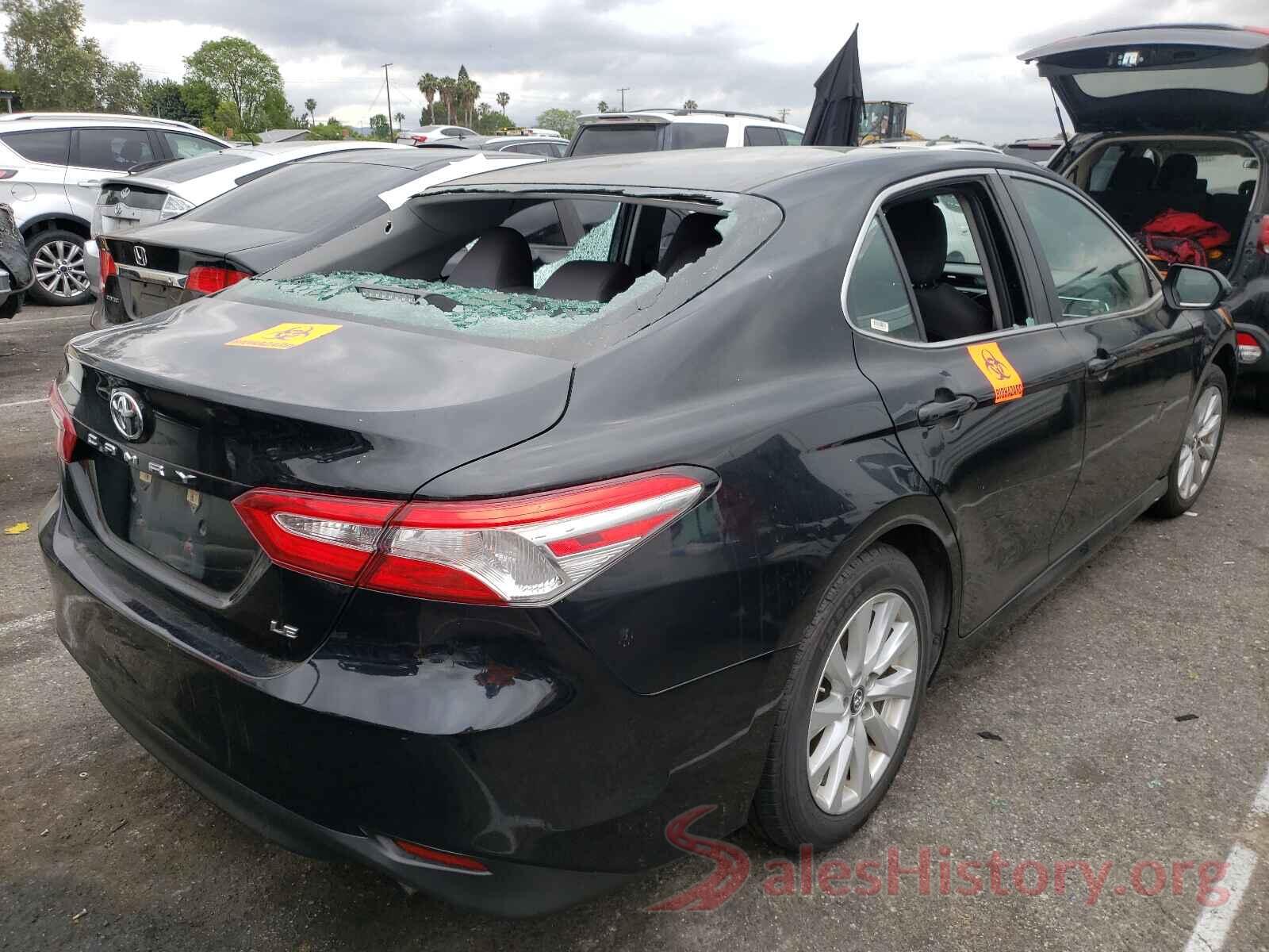 4T1B11HK4JU640011 2018 TOYOTA CAMRY