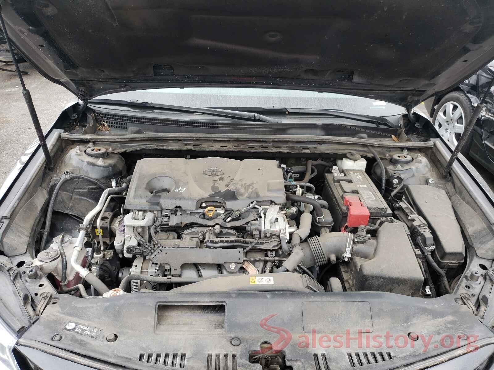 4T1B11HK4JU640011 2018 TOYOTA CAMRY