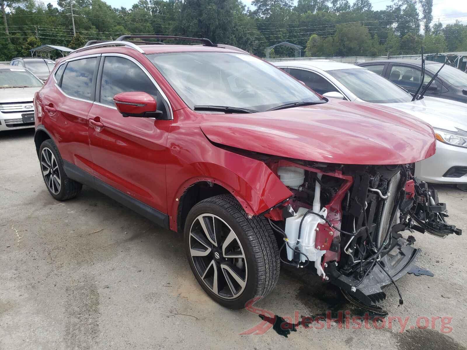 JN1BJ1CP8JW187431 2018 NISSAN ROGUE