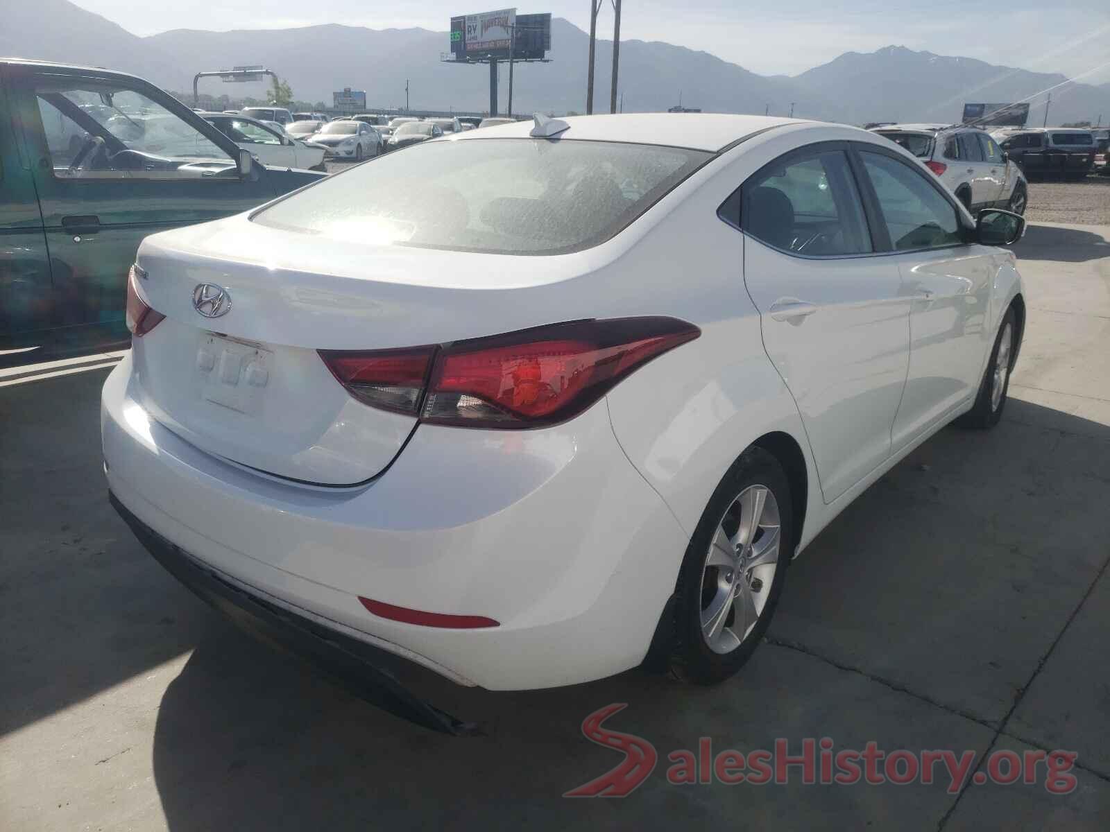 5NPDH4AE6GH723456 2016 HYUNDAI ELANTRA