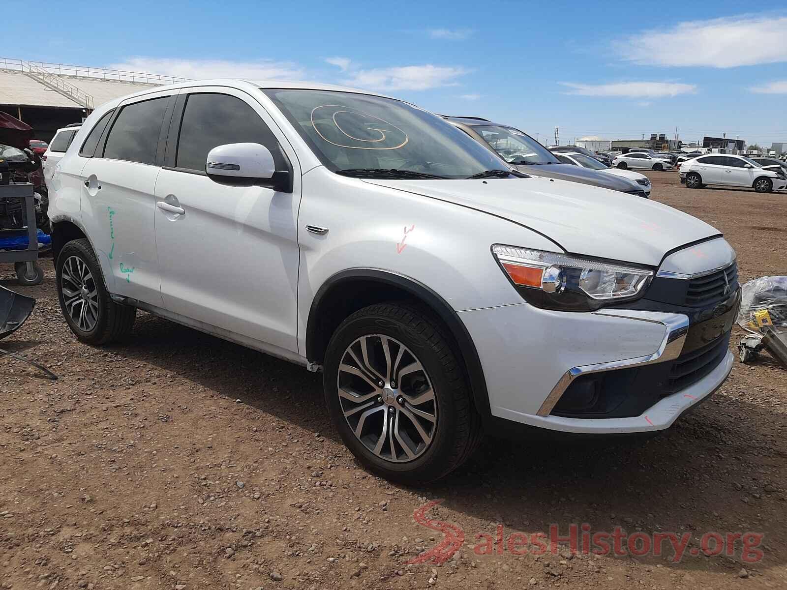 JA4AP3AU4HZ008798 2017 MITSUBISHI OUTLANDER