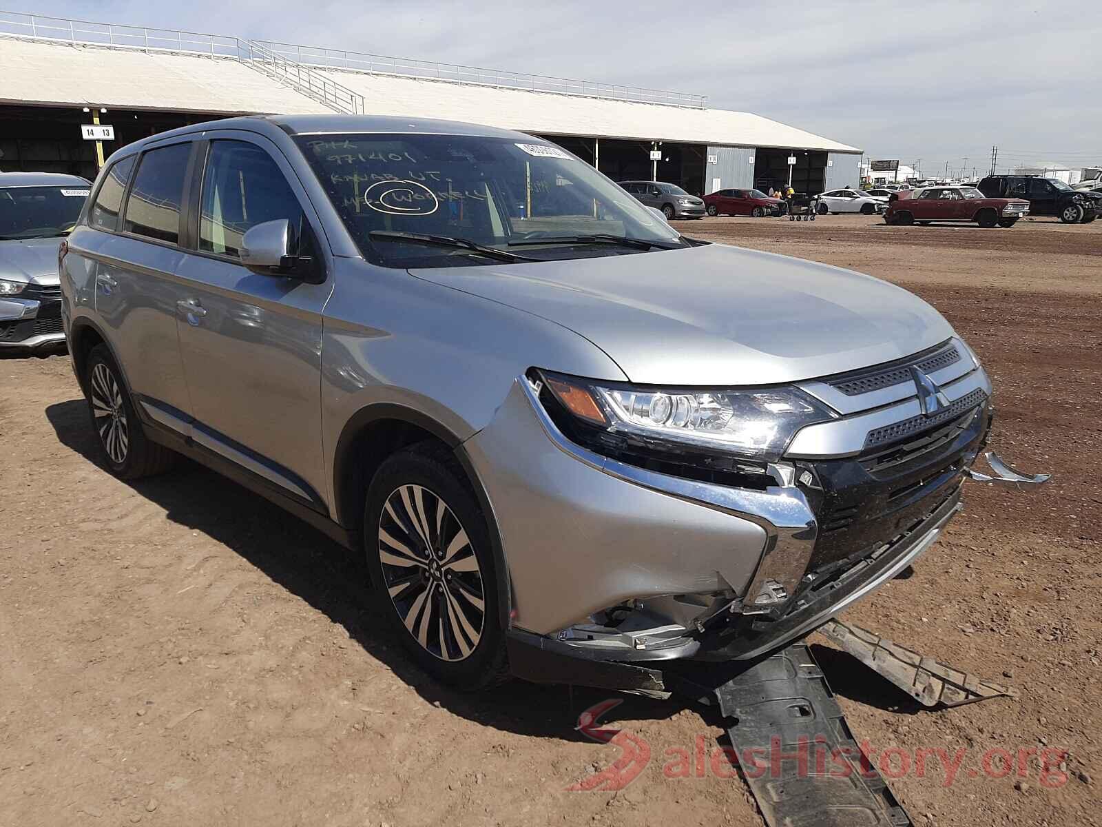 JA4AD3A38LZ023801 2020 MITSUBISHI OUTLANDER