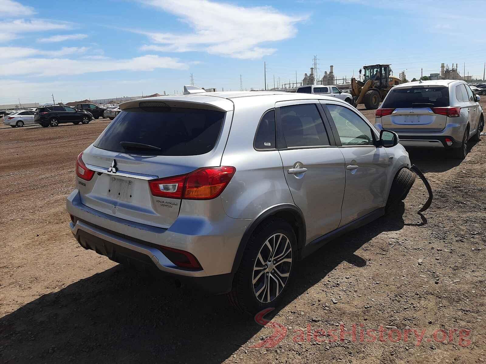 JA4AP3AU8KU013829 2019 MITSUBISHI OUTLANDER