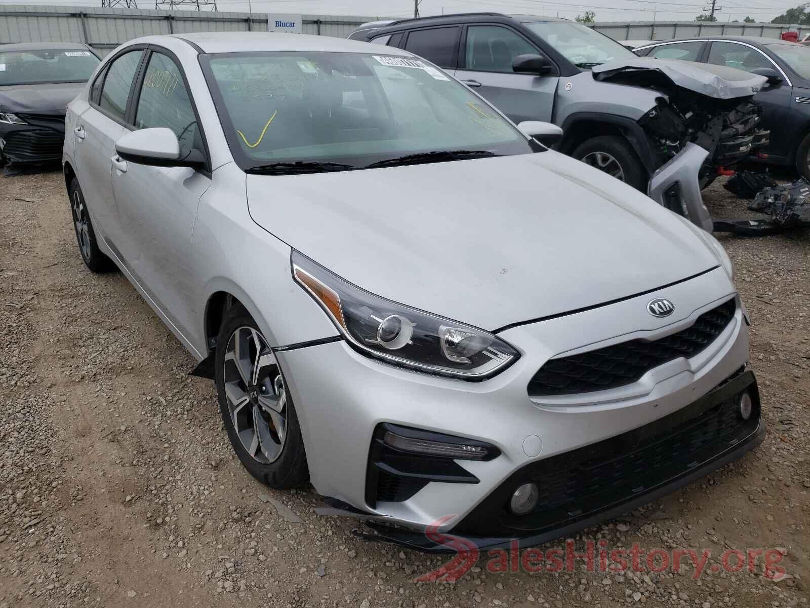 3KPF24ADXME318069 2021 KIA FORTE