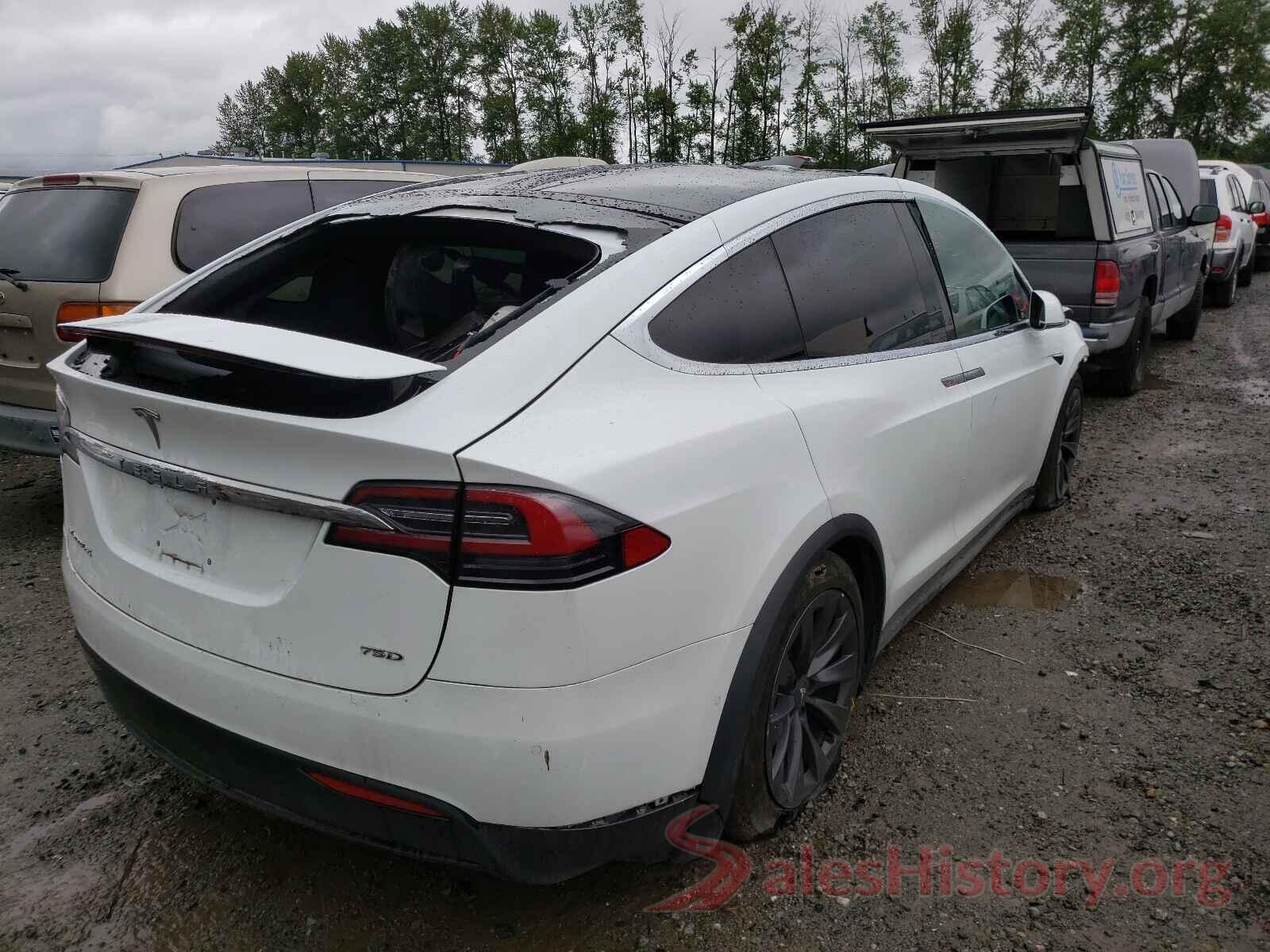 5YJXCDE26JF117513 2018 TESLA MODEL X