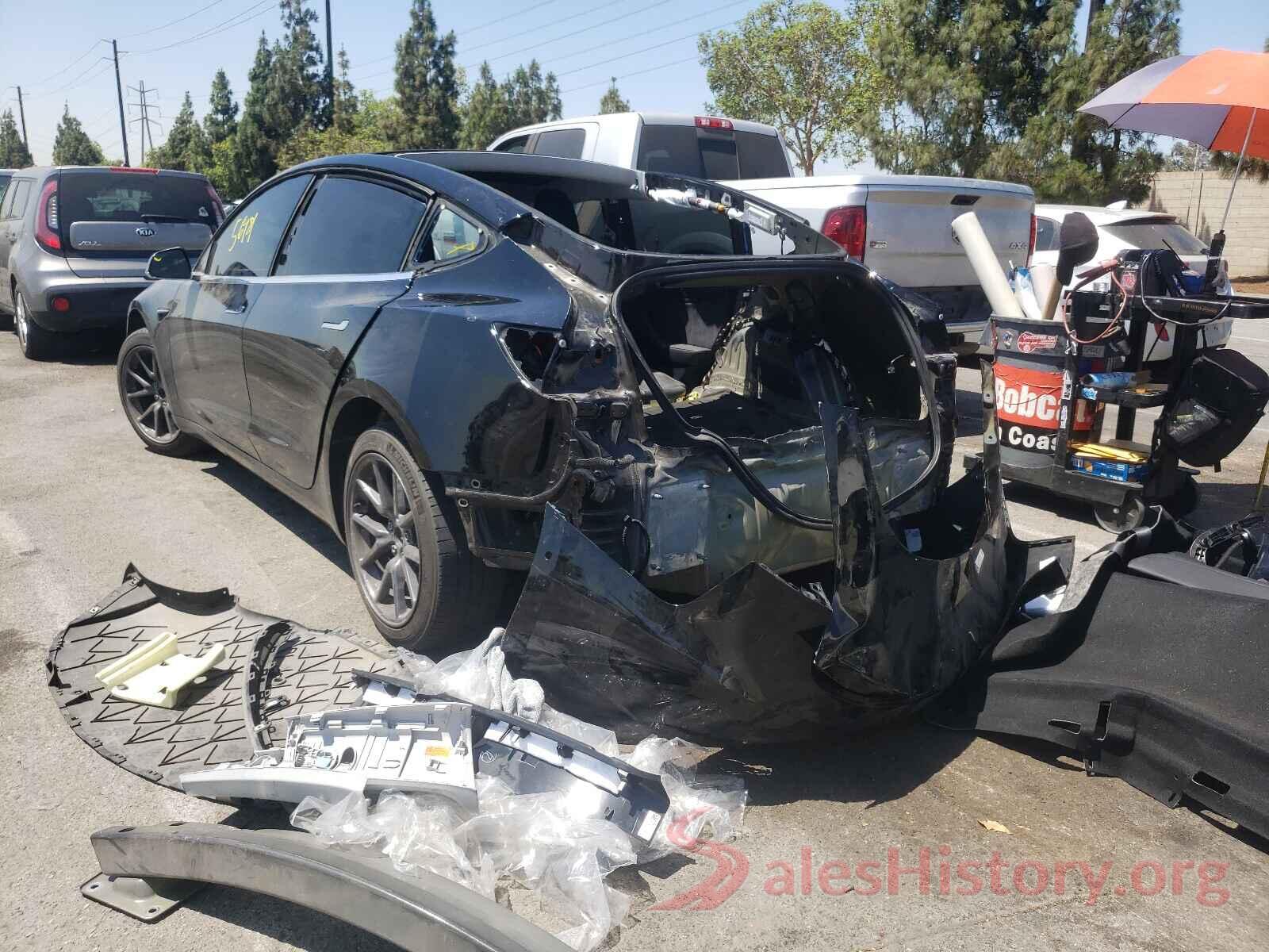 5YJ3E1EA6JF025445 2018 TESLA MODEL 3