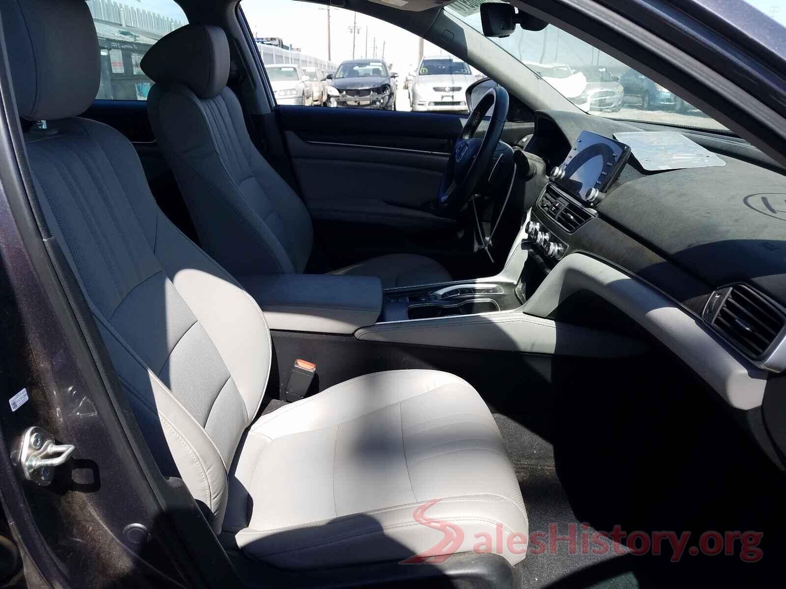 1HGCV3F61JA011078 2018 HONDA ACCORD