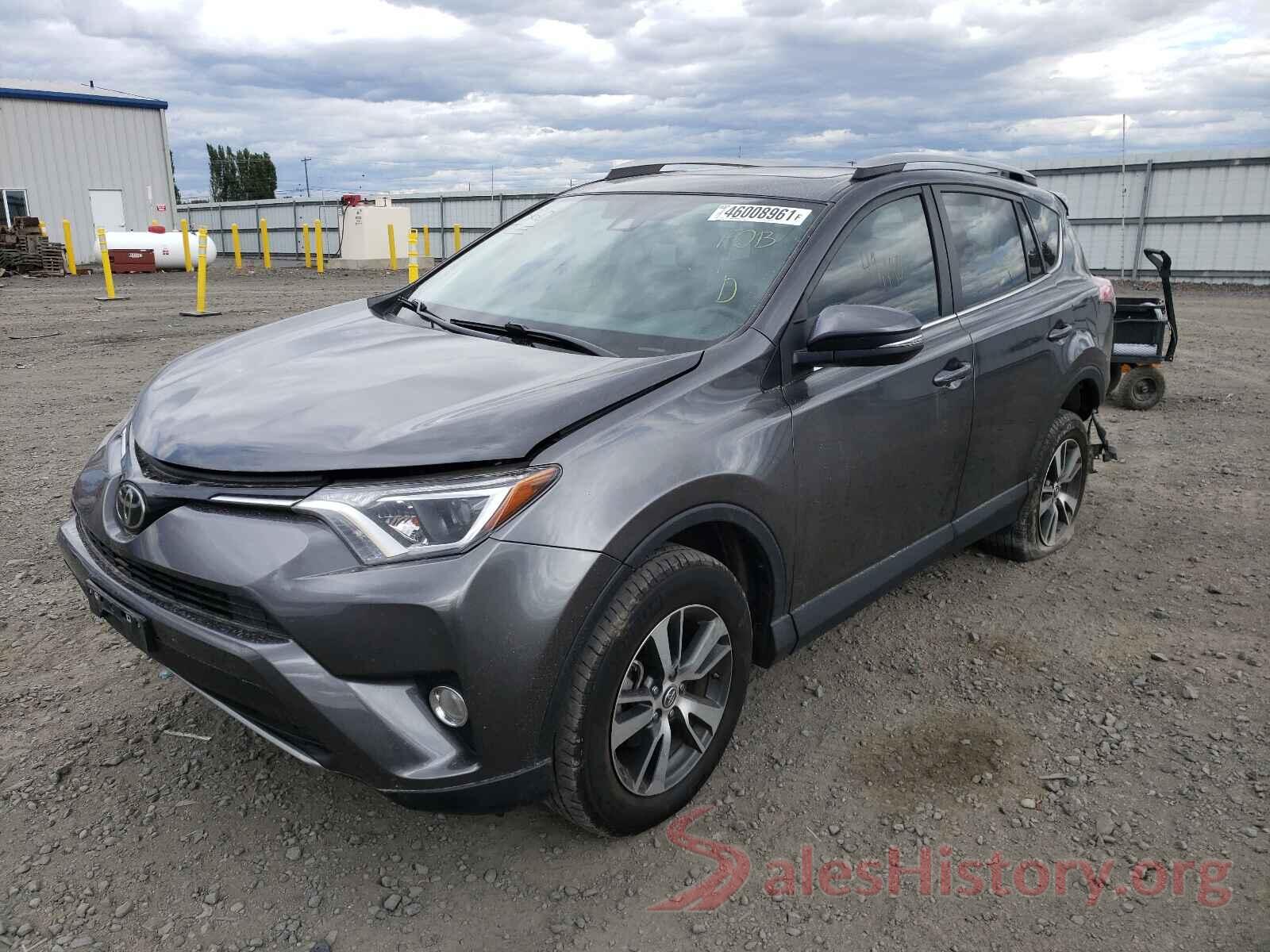 2T3RFREV7JW784284 2018 TOYOTA RAV4