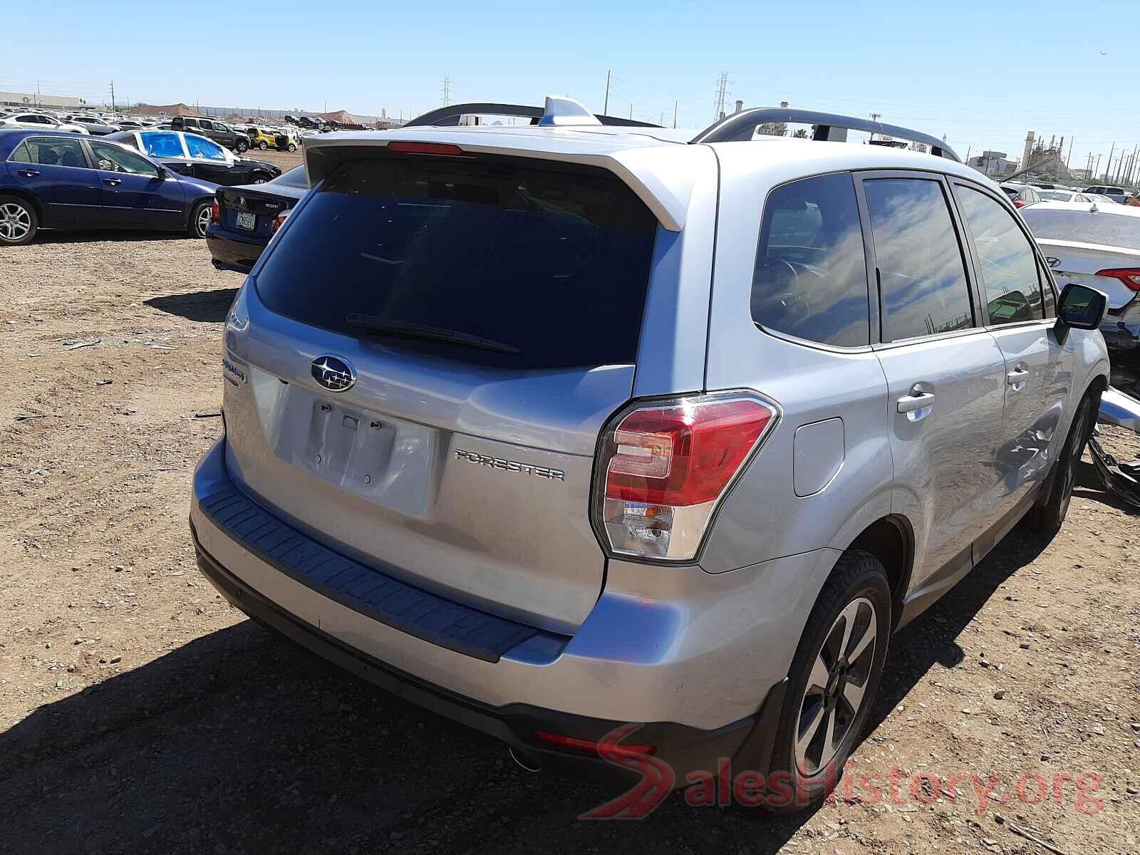 JF2SJARC4JH493033 2018 SUBARU FORESTER