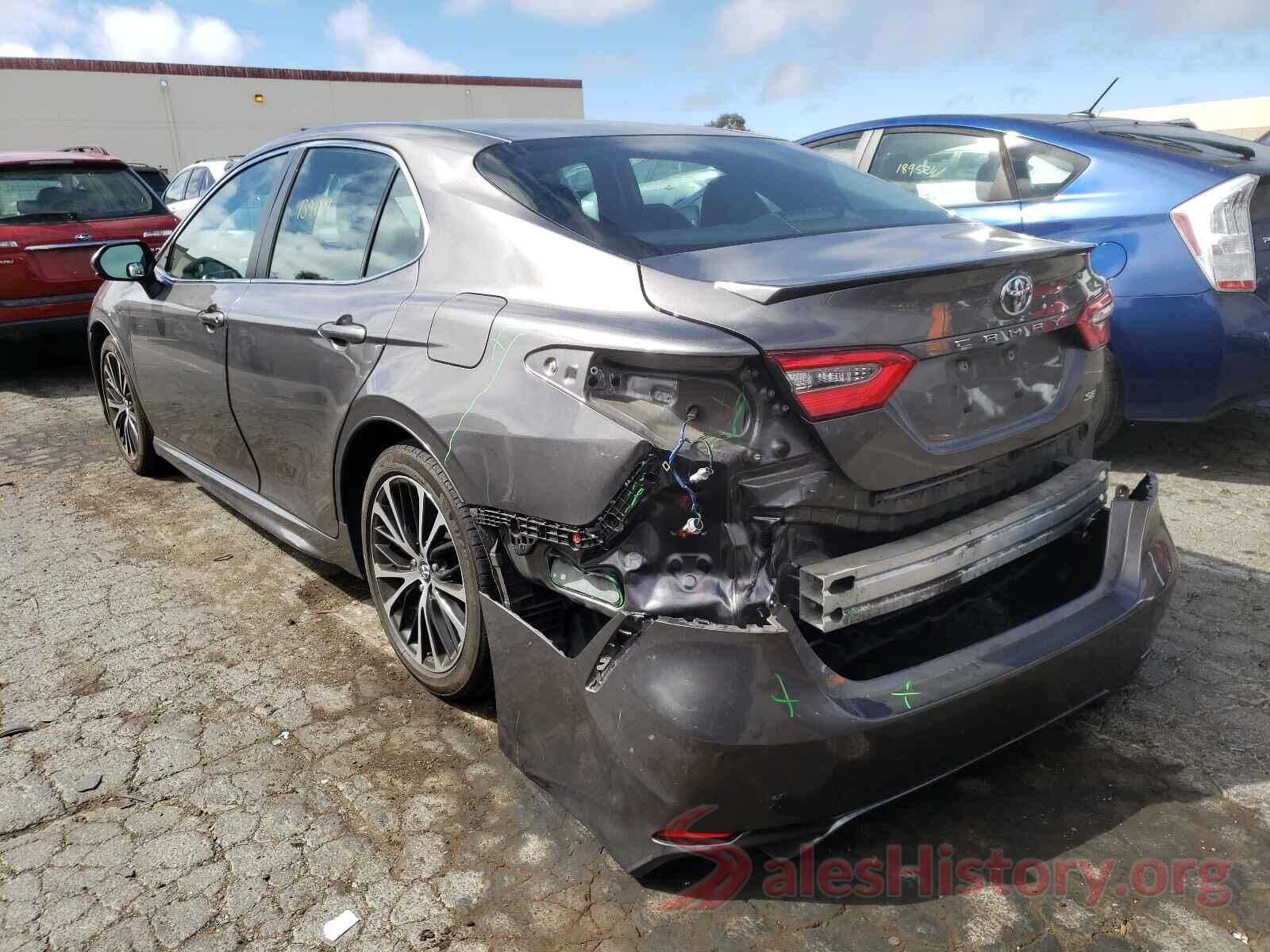 4T1B11HK8JU031178 2018 TOYOTA CAMRY