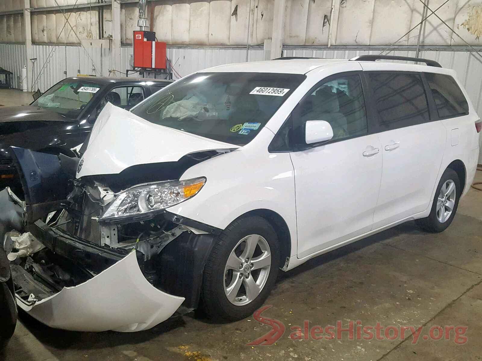 5TDKZ3DC0HS835416 2017 TOYOTA SIENNA