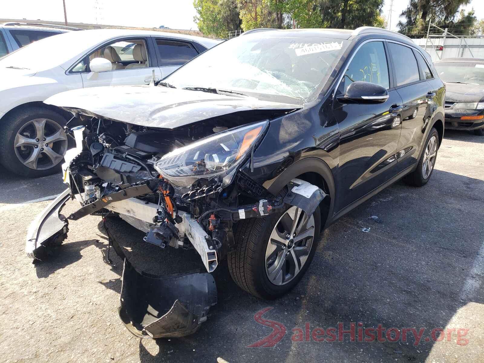 KNDCE3LG4L5038086 2020 KIA NIRO