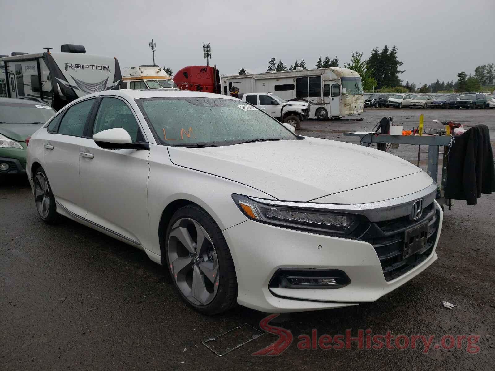 1HGCV1F93JA209336 2018 HONDA ACCORD