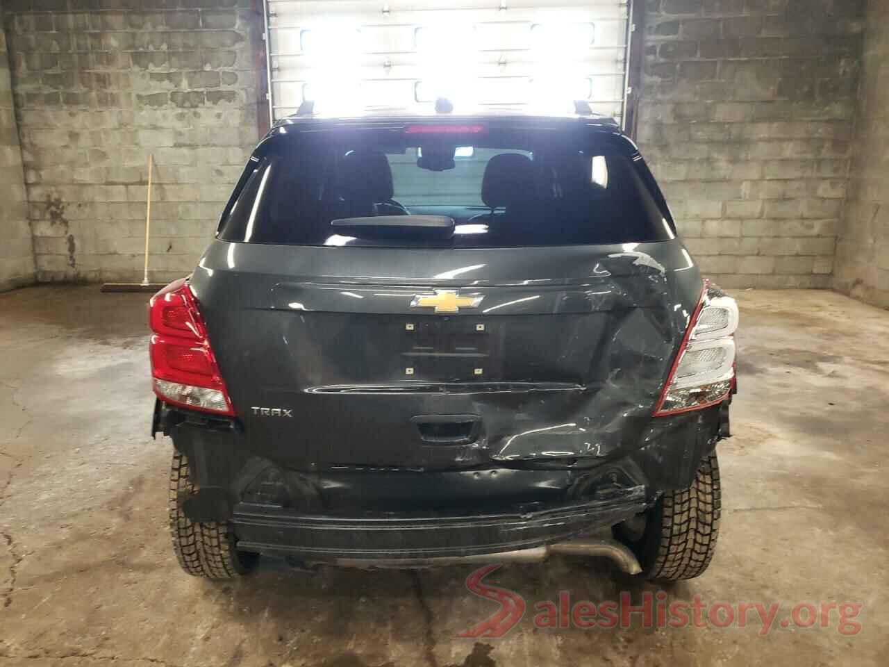 KL7CJLSB5JB555717 2018 CHEVROLET TRAX