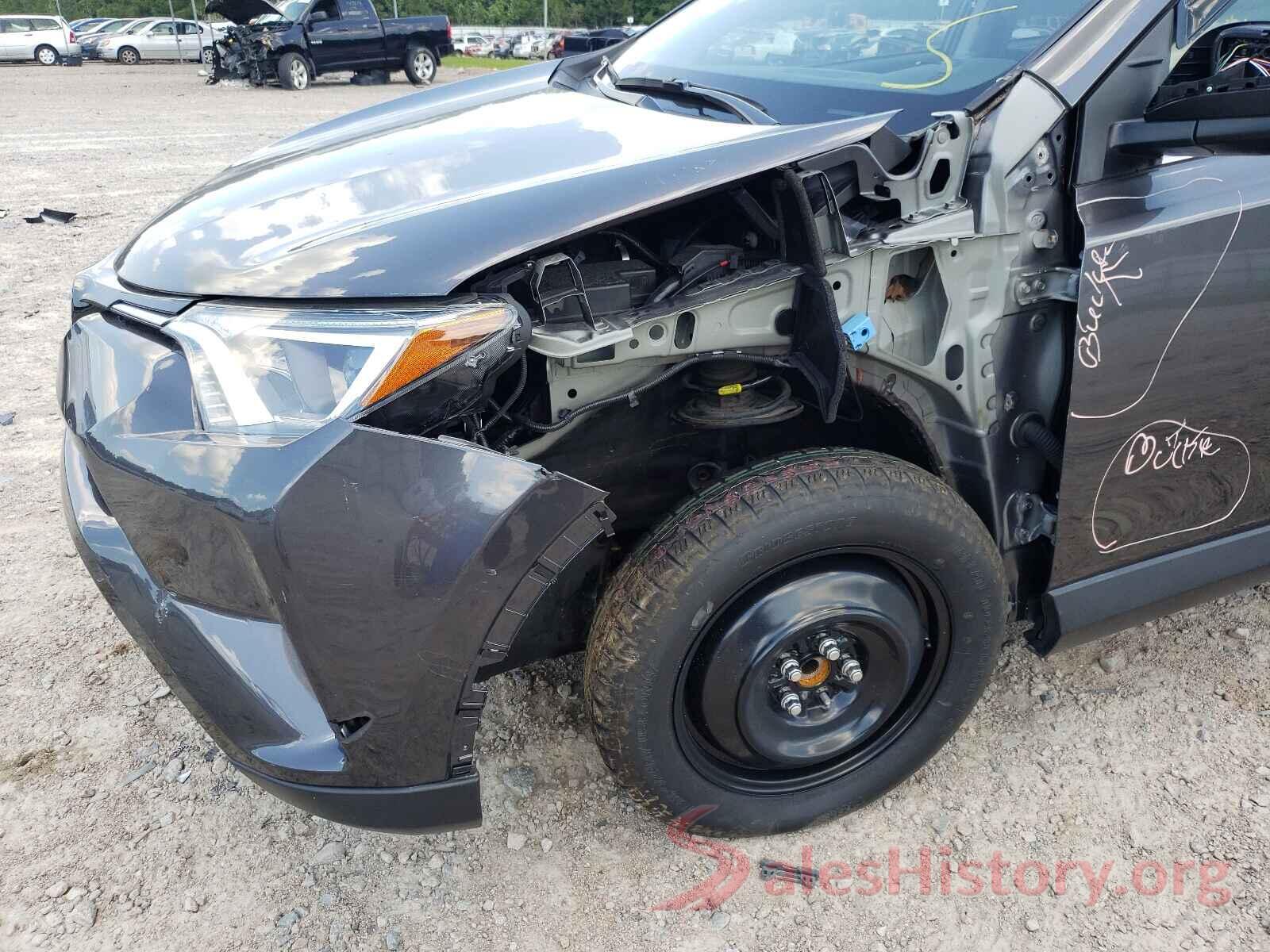 JTMWFREV8JJ734737 2018 TOYOTA RAV4