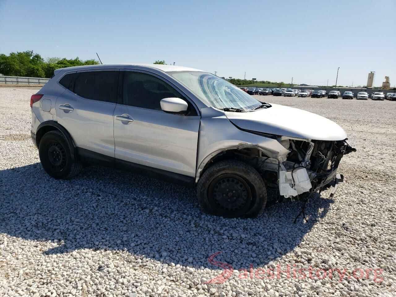 JN1BJ1CP1JW185343 2018 NISSAN ROGUE