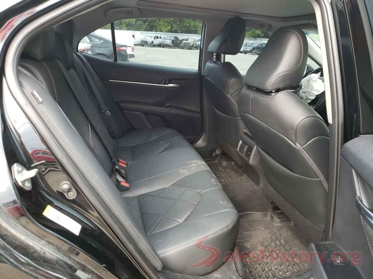 4T1B11HK8JU134603 2018 TOYOTA CAMRY