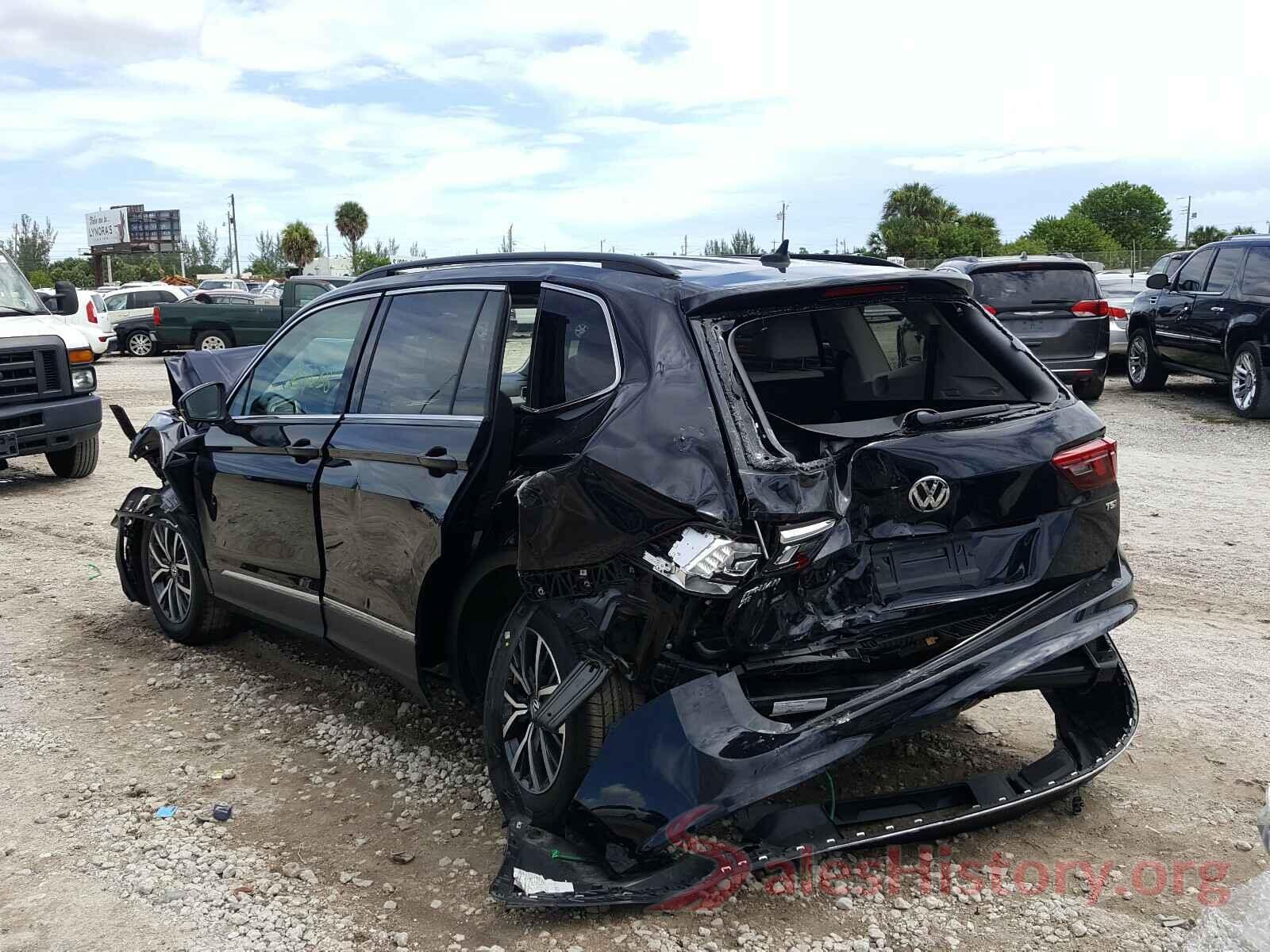 3VV3B7AX2JM213690 2018 VOLKSWAGEN TIGUAN