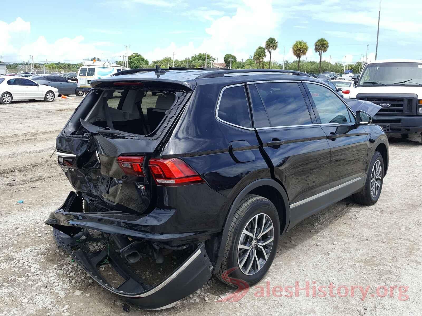 3VV3B7AX2JM213690 2018 VOLKSWAGEN TIGUAN