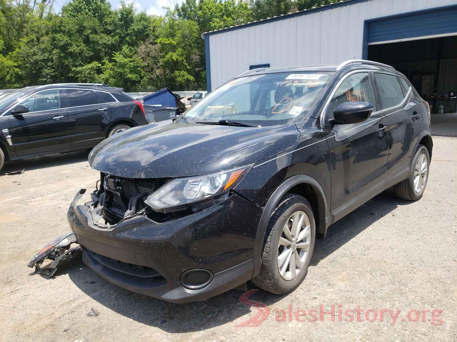 JN1BJ1CP2JW159785 2018 NISSAN ROGUE