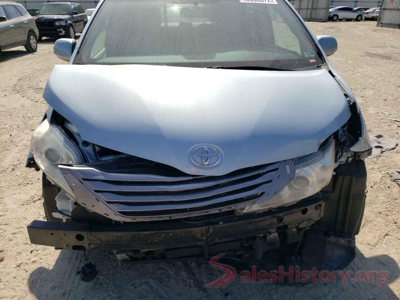 5TDYK3DC1FS551806 2015 TOYOTA SIENNA