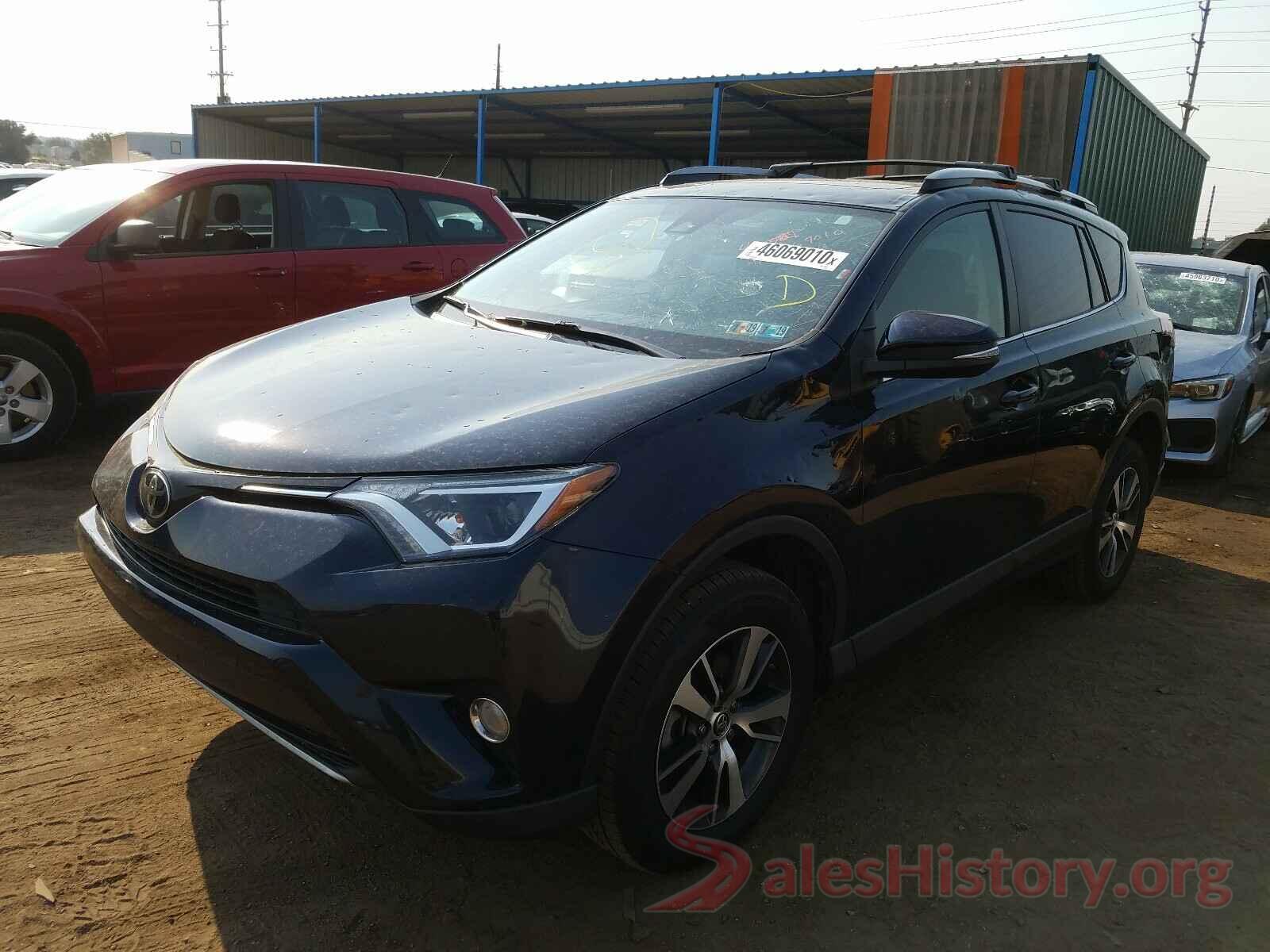 JTMRFREVXHD216912 2017 TOYOTA RAV4