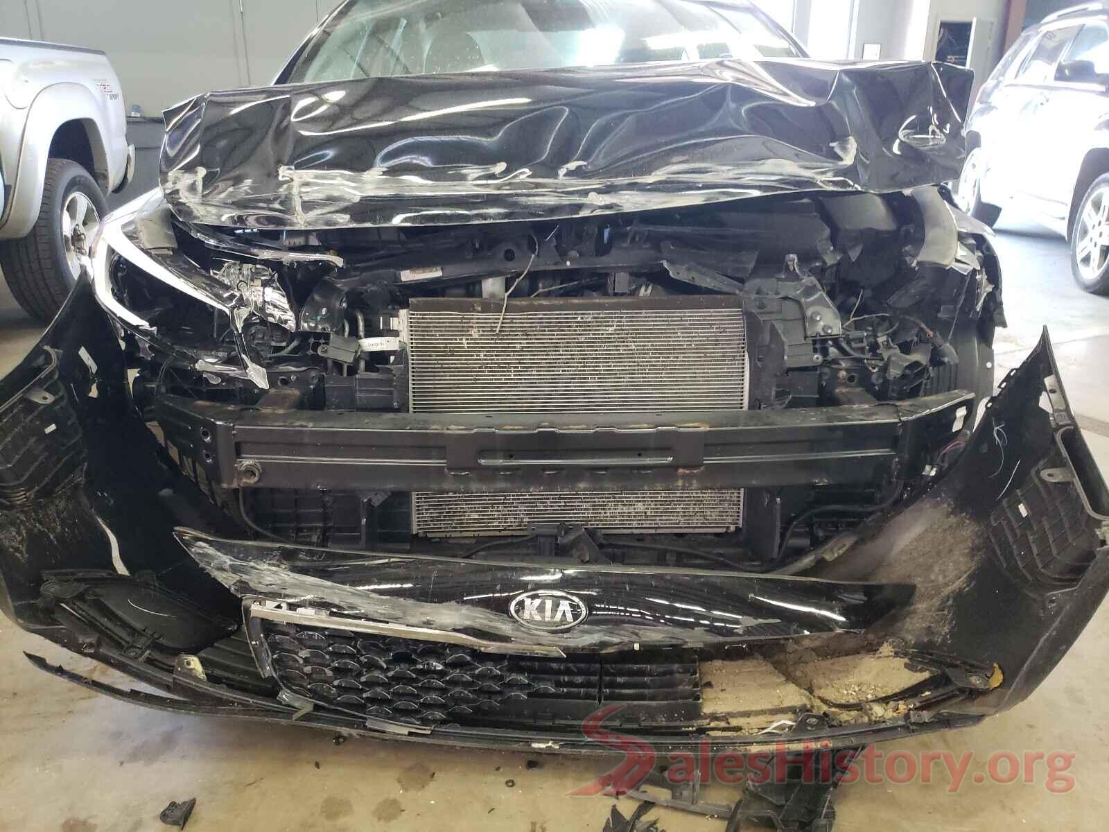 3KPFL4A74JE175638 2018 KIA FORTE