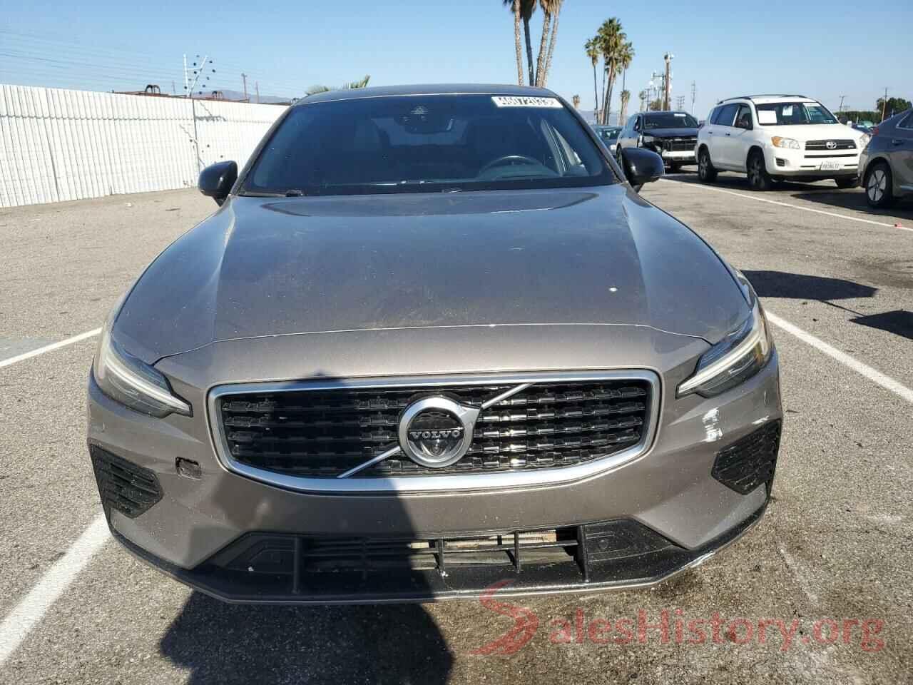 7JRBR0FM3KG016410 2019 VOLVO S60