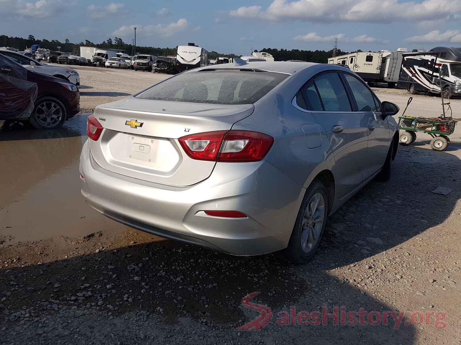 1G1BE5SM9K7145063 2019 CHEVROLET CRUZE