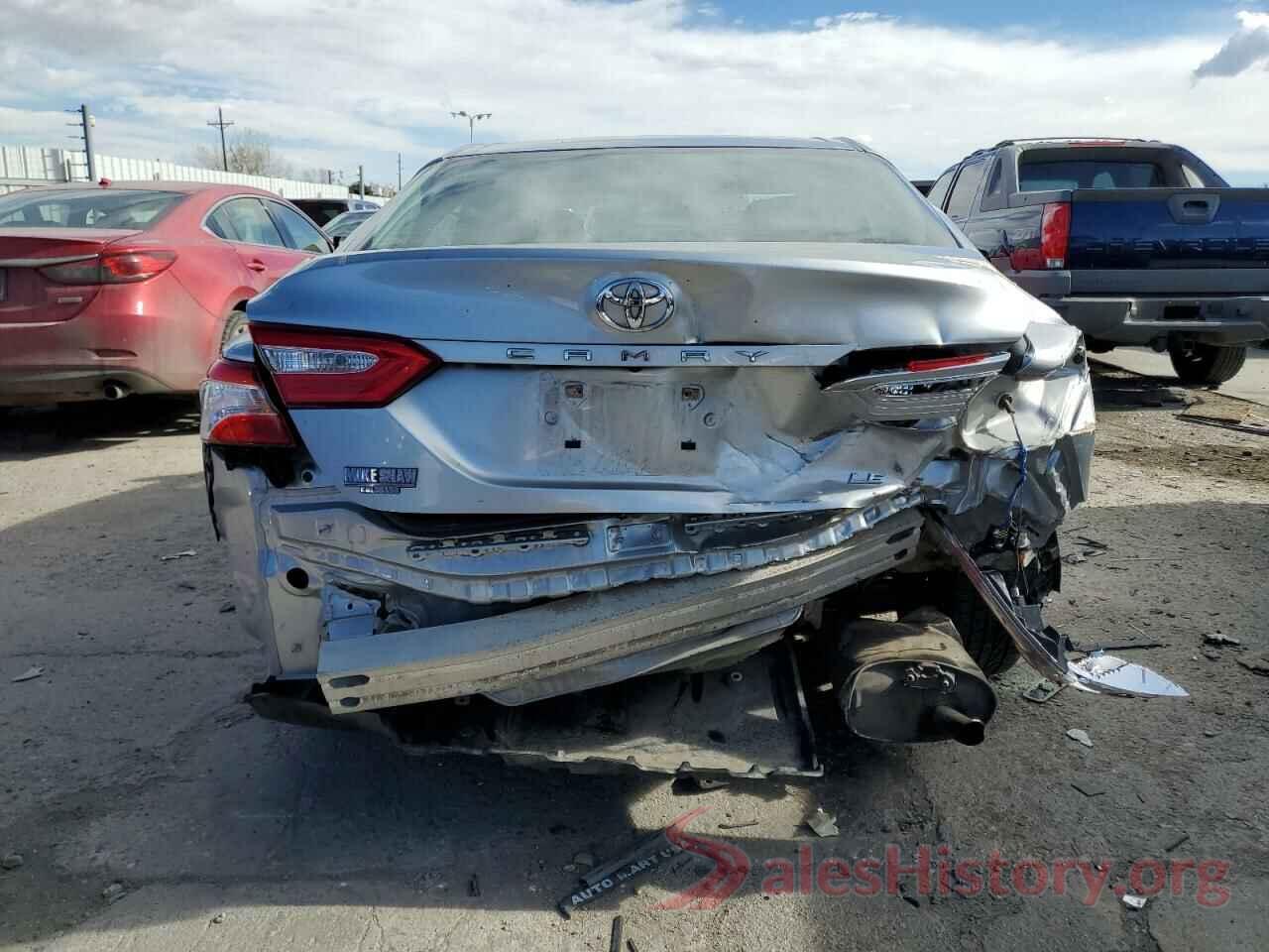 4T1B11HK1JU084563 2018 TOYOTA CAMRY