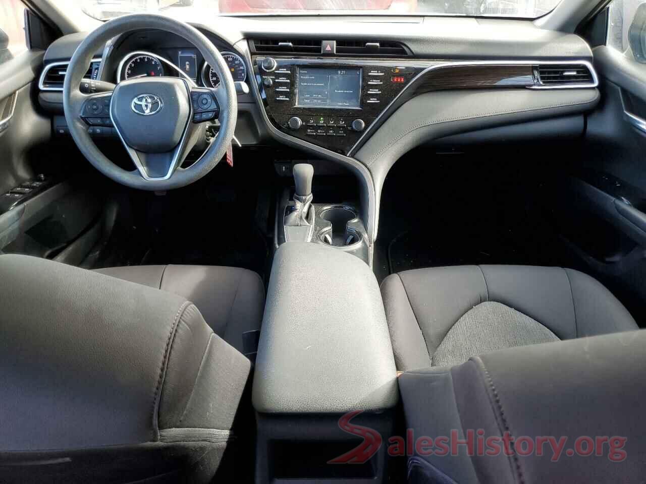 4T1B11HK1JU084563 2018 TOYOTA CAMRY