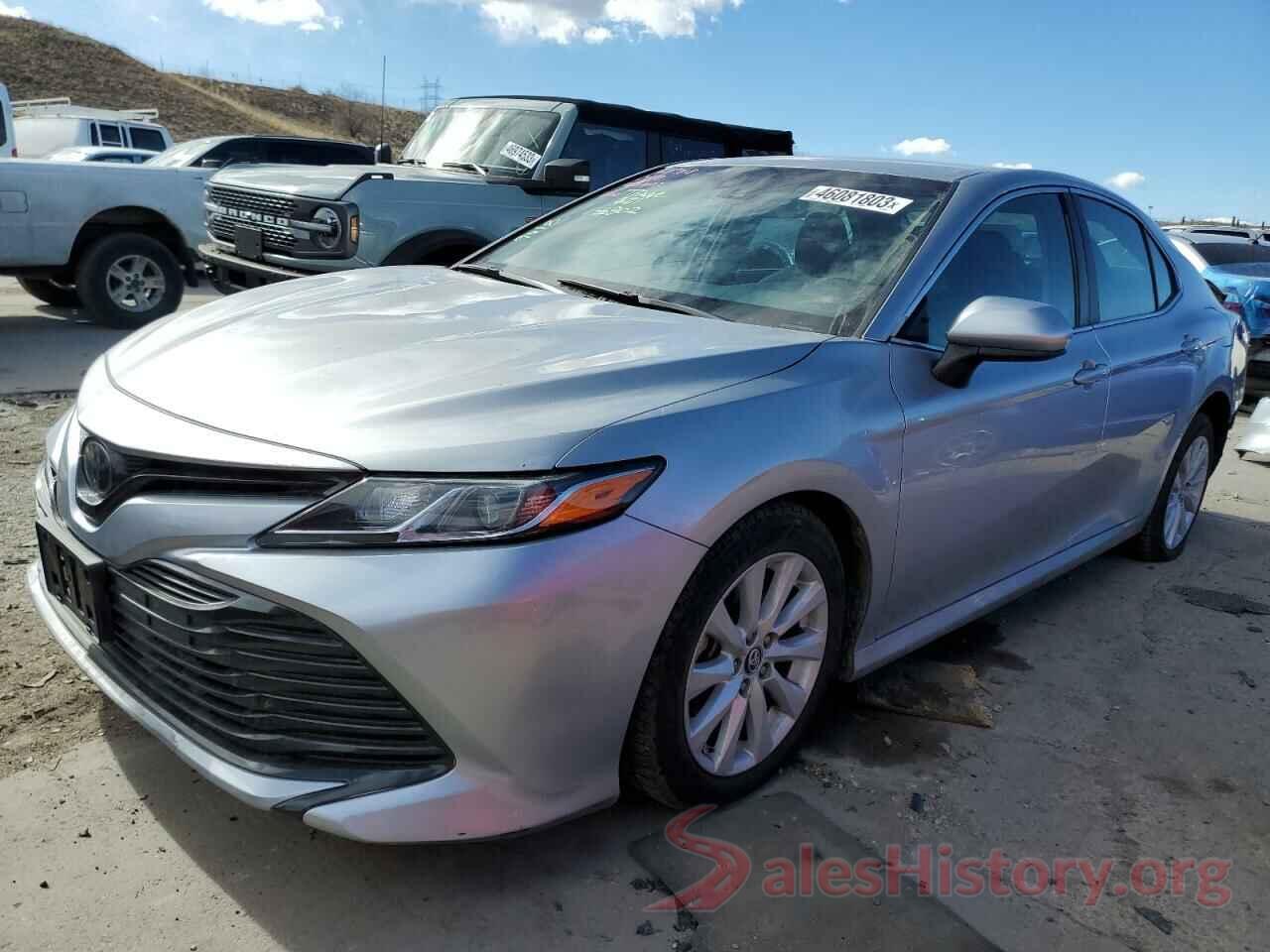 4T1B11HK1JU084563 2018 TOYOTA CAMRY