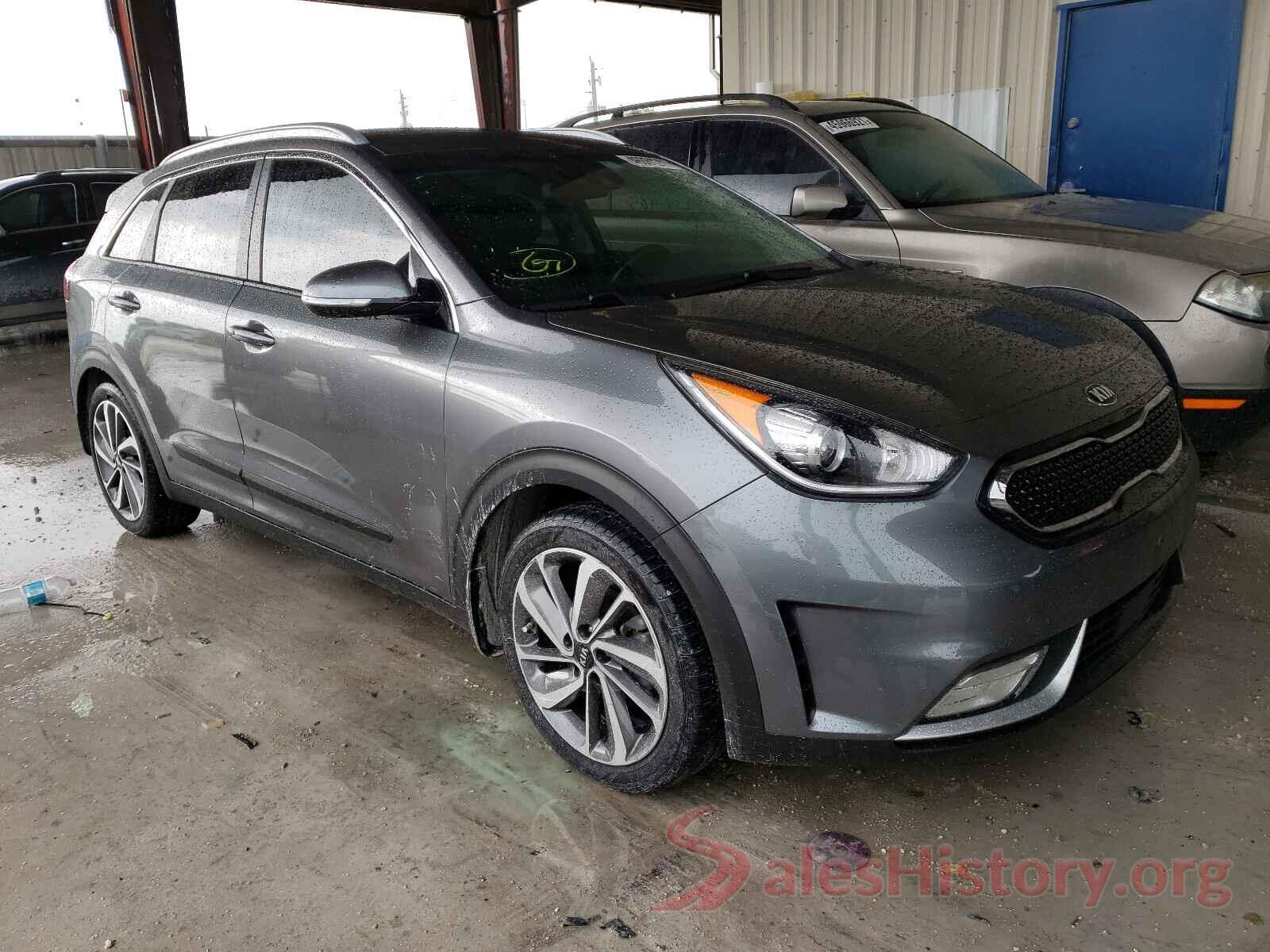 KNDCE3LC7H5038071 2017 KIA NIRO