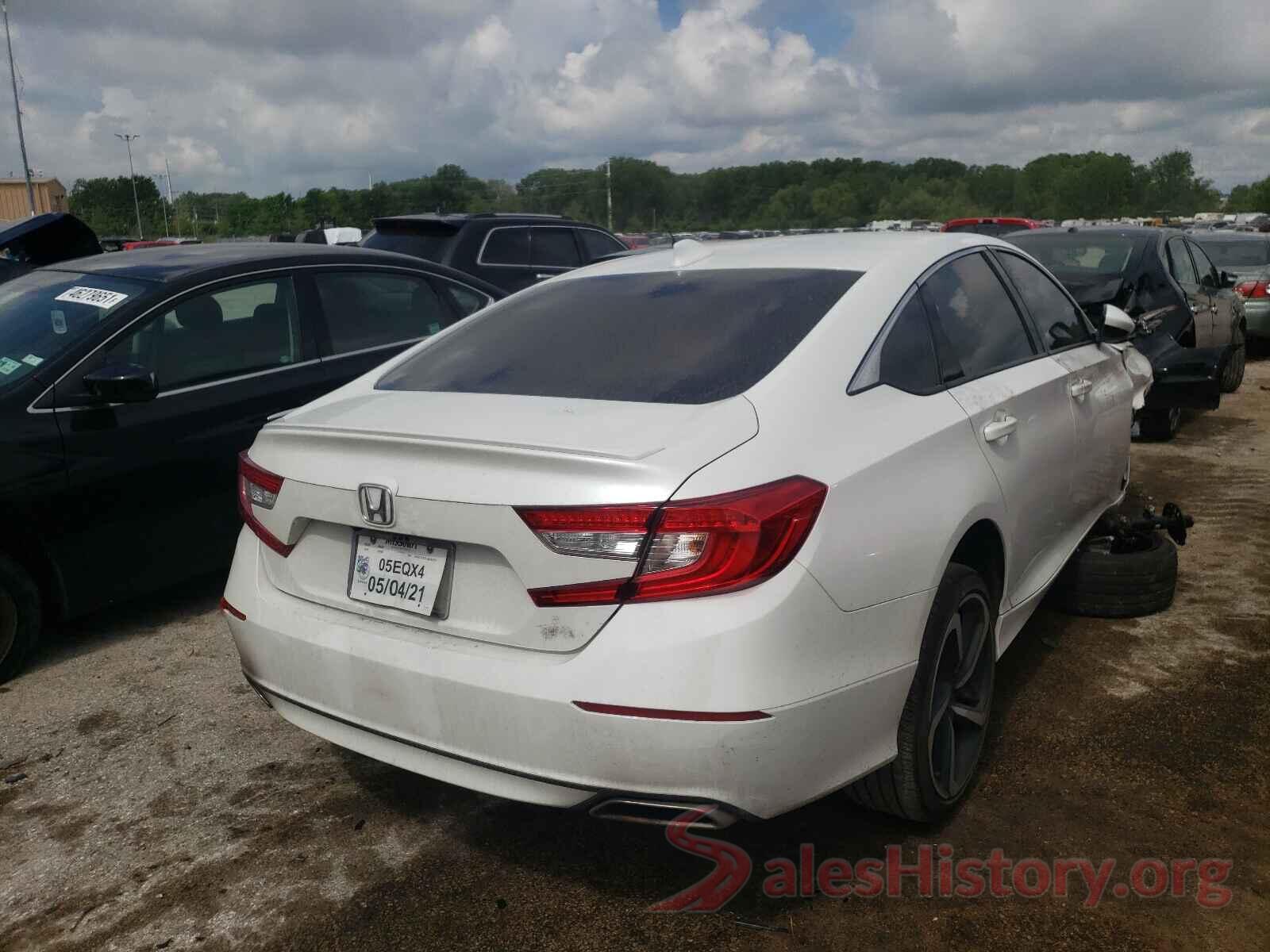 1HGCV1F31JA252763 2018 HONDA ACCORD