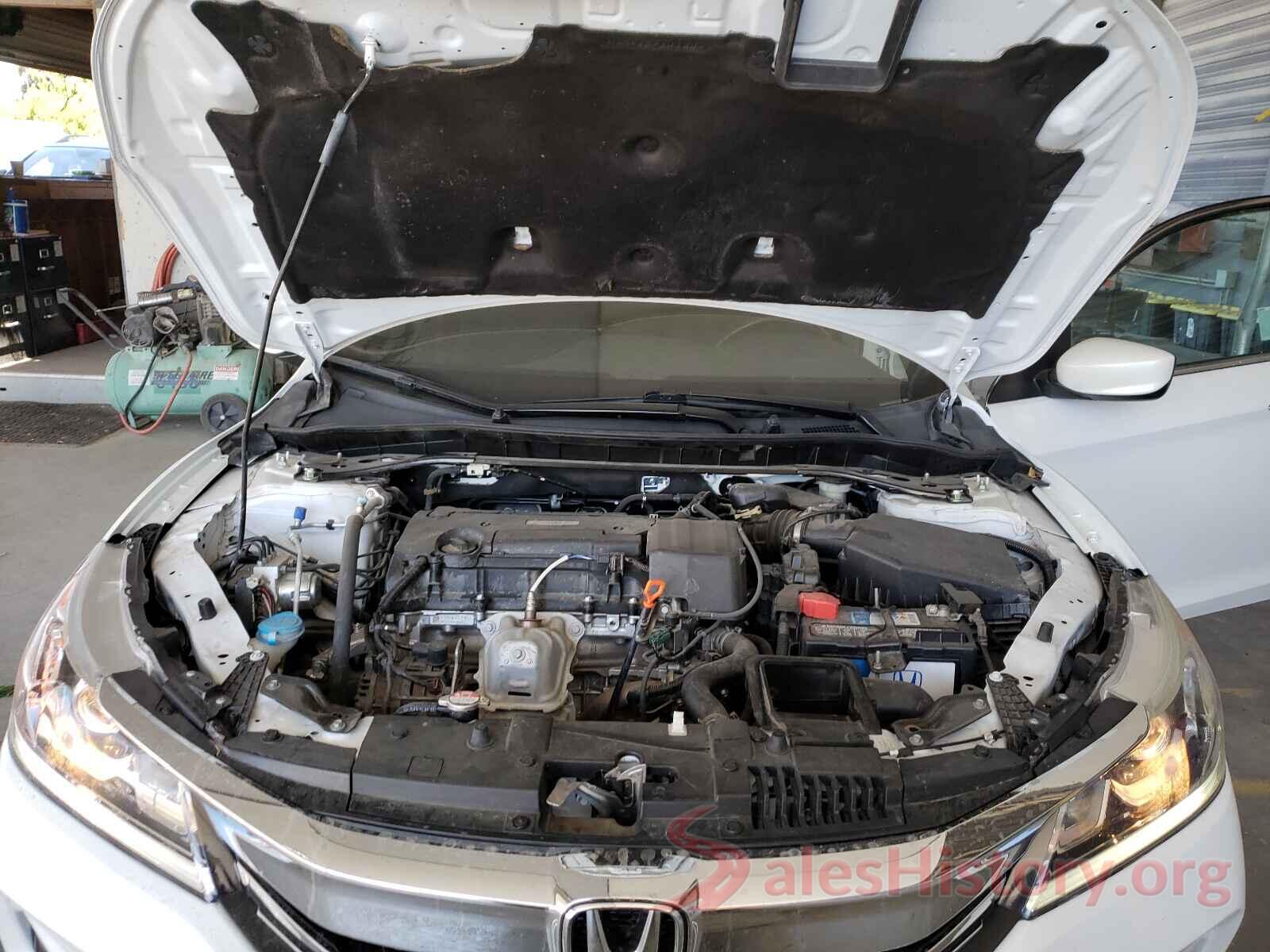 1HGCR2F52HA107365 2017 HONDA ACCORD