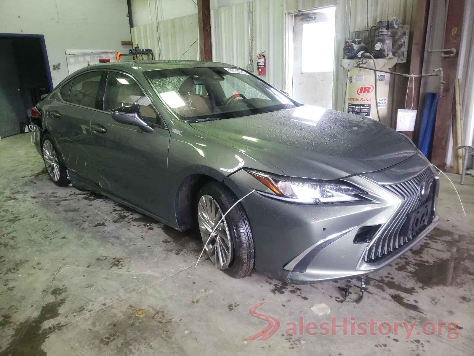 JTHB21B16K2031855 2019 LEXUS ES300