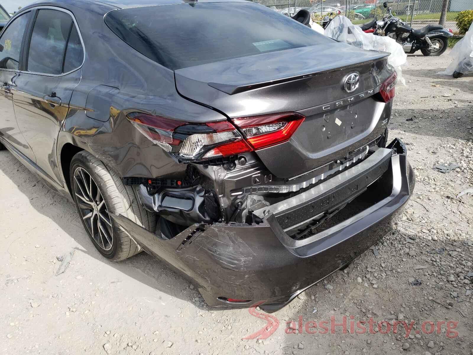 4T1T11AK2MU522929 2021 TOYOTA CAMRY