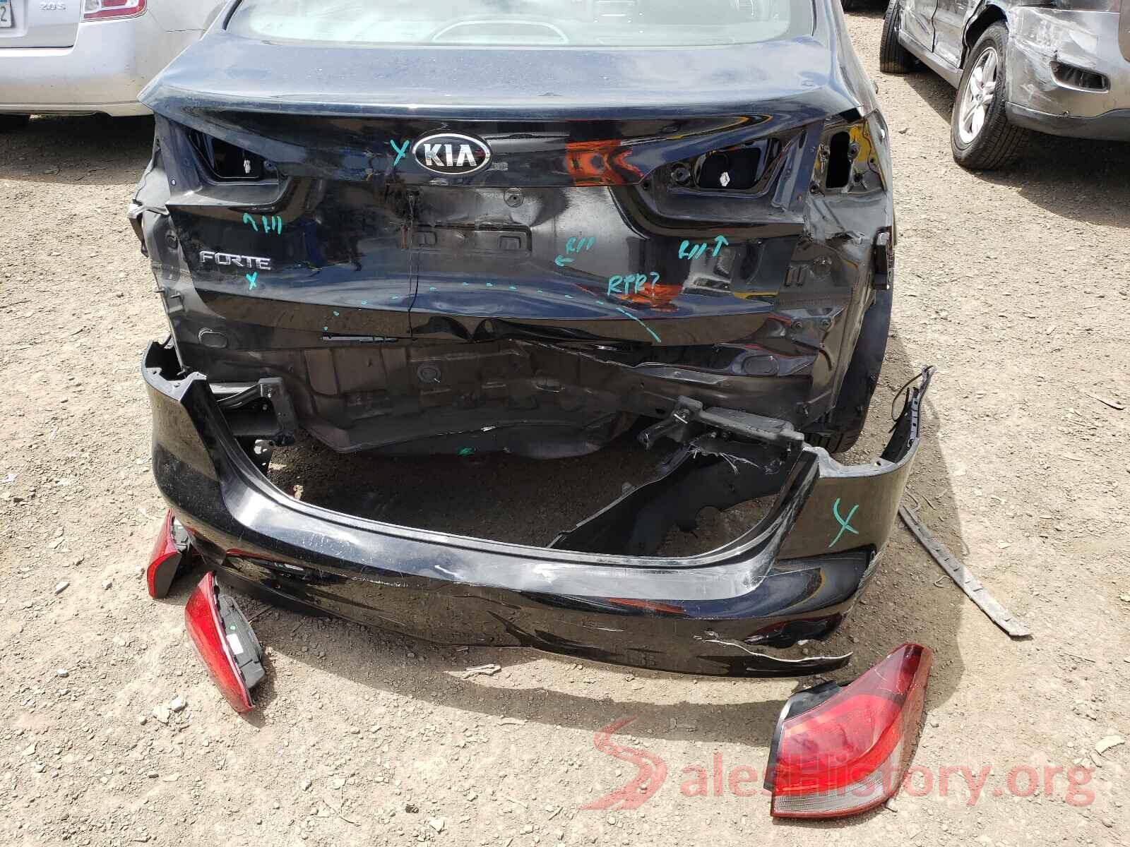 3KPFK4A76HE125546 2017 KIA FORTE