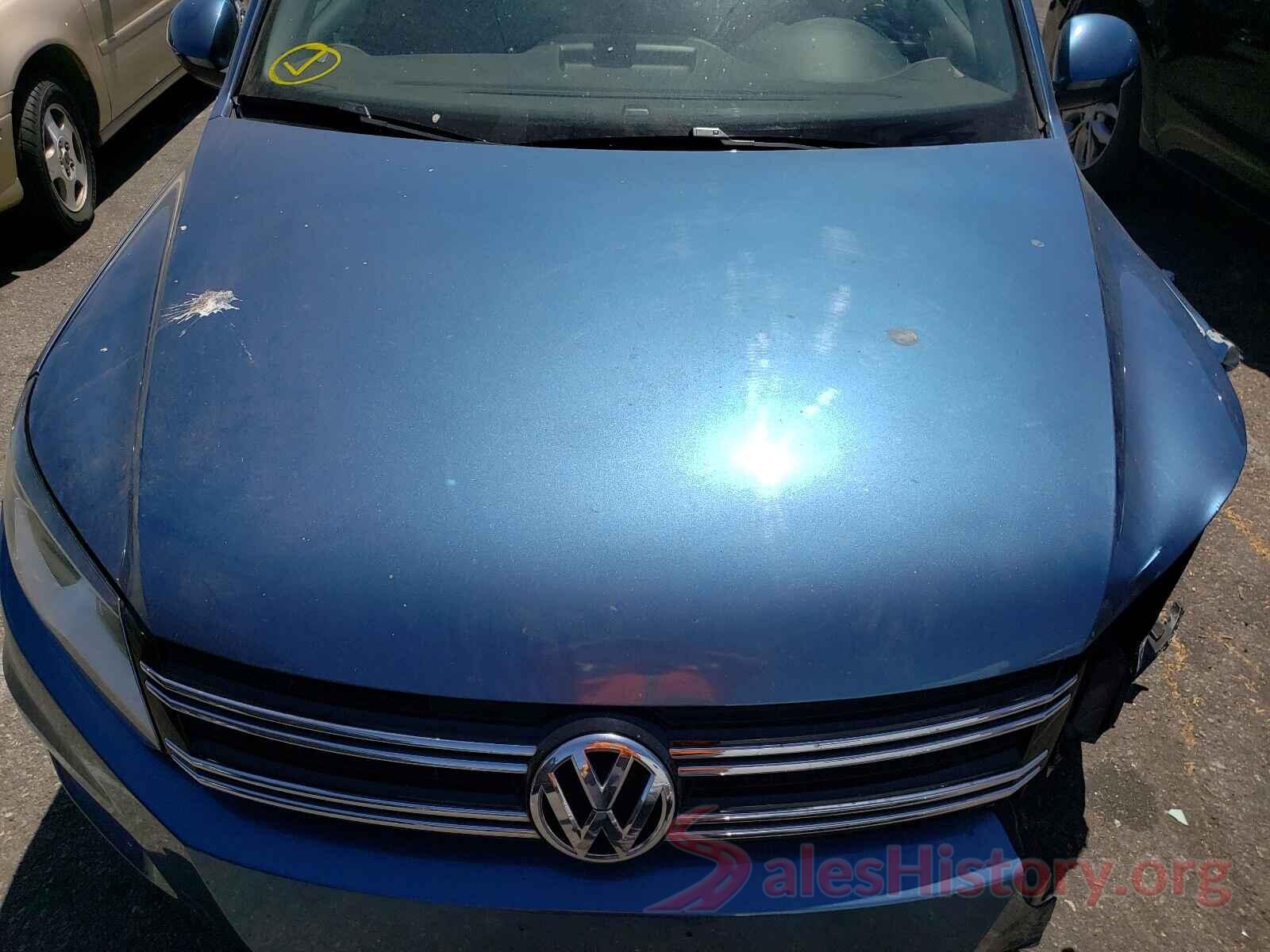 WVGAV7AX3HK026128 2017 VOLKSWAGEN TIGUAN