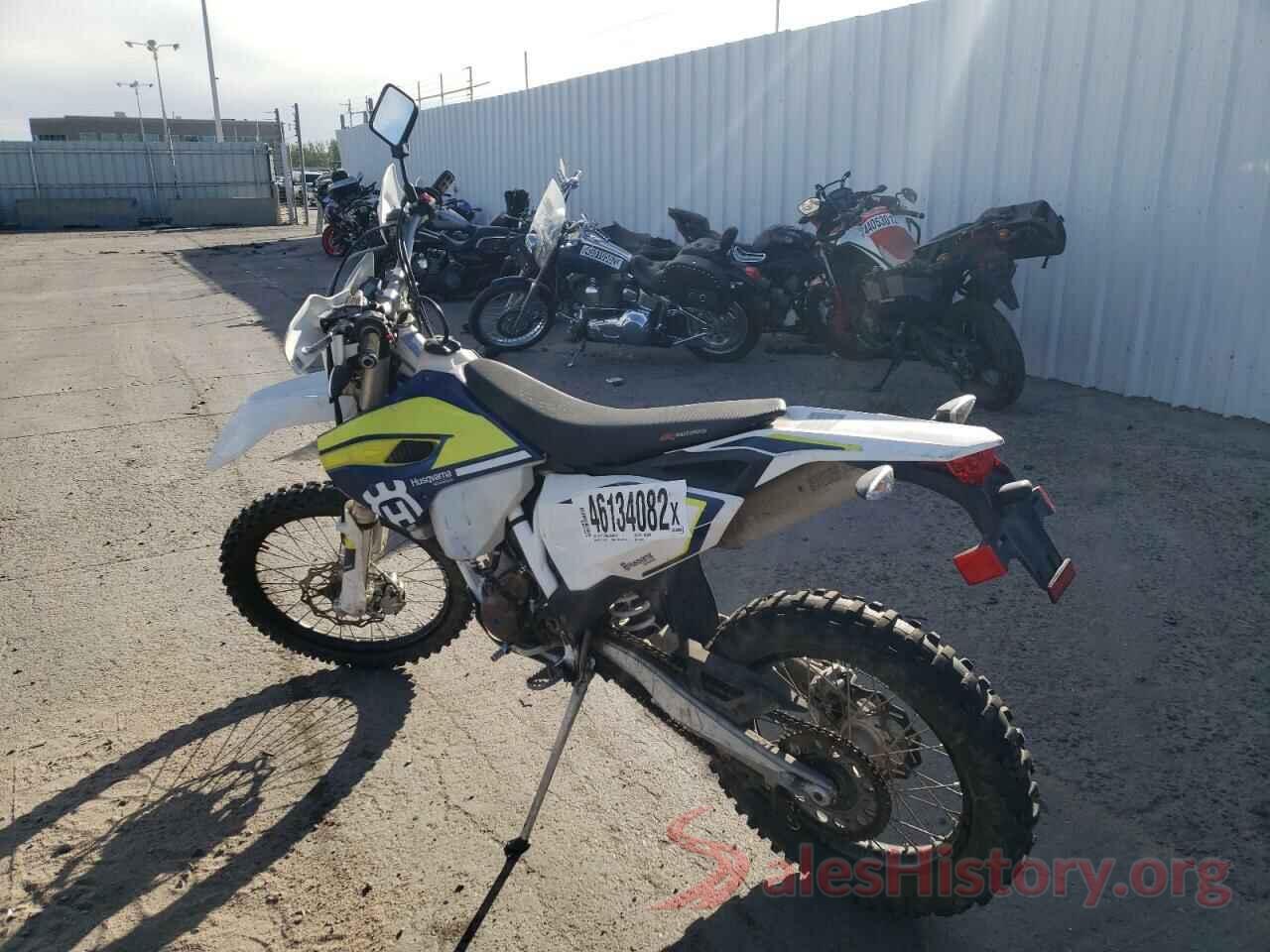 VBKUAK401GM264933 2016 HUSQVARNA MOTORCYCLE