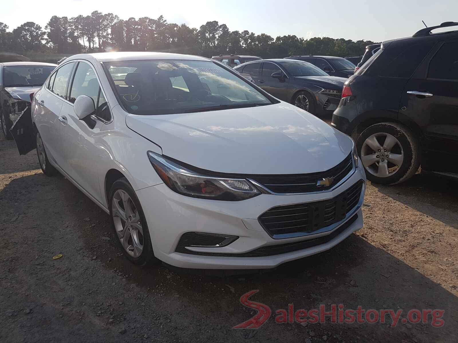 1G1BF5SM0J7101982 2018 CHEVROLET CRUZE