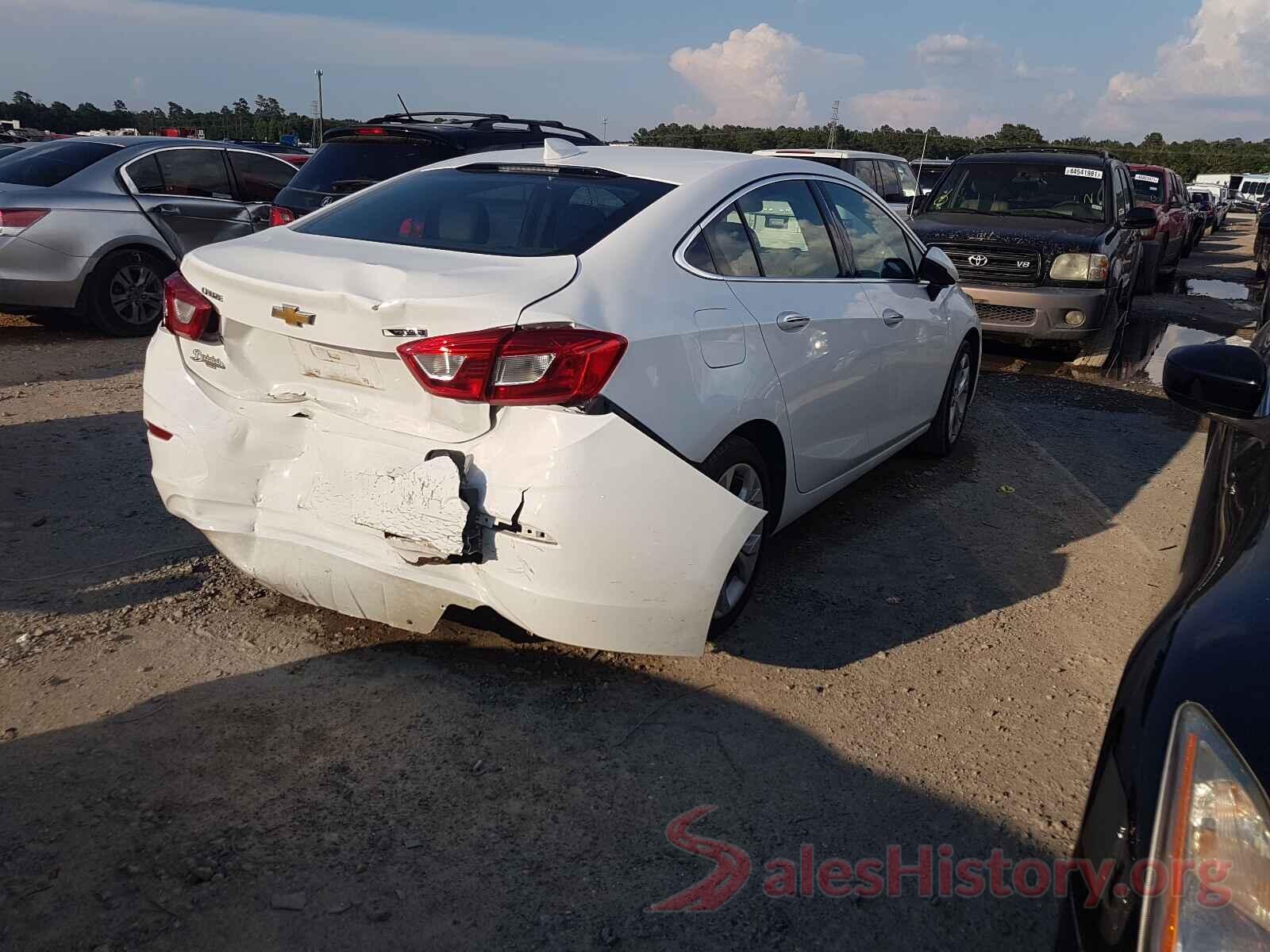 1G1BF5SM0J7101982 2018 CHEVROLET CRUZE